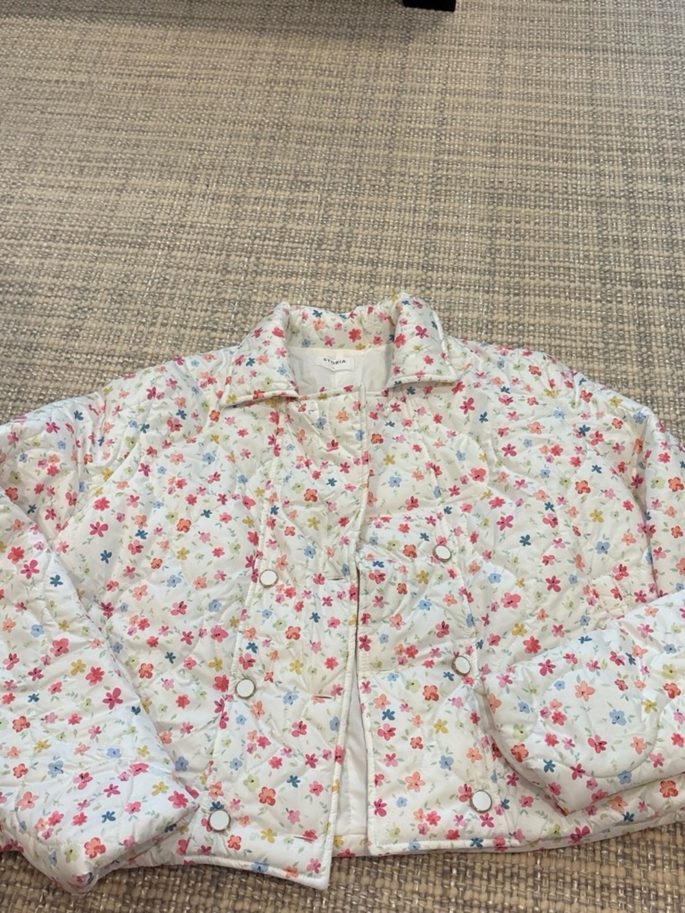 Storia White Puffy Jacket with Multicolor Floral Print